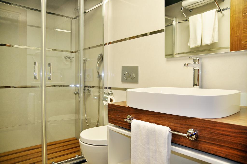 Avin Hotel Izmir Room photo